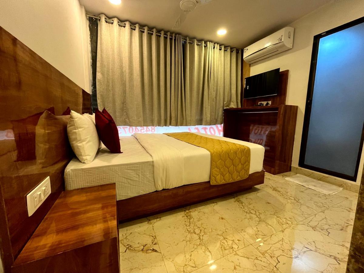 Hotel Delmond Prime- Near Nesco Мумбаи Экстерьер фото