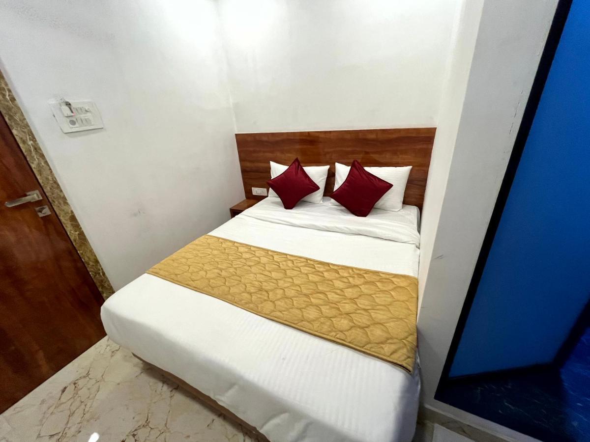 Hotel Delmond Prime- Near Nesco Мумбаи Экстерьер фото